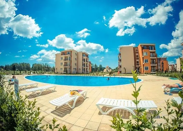Charming, Floor, 1 Bedroom Apartment Sunny Beach